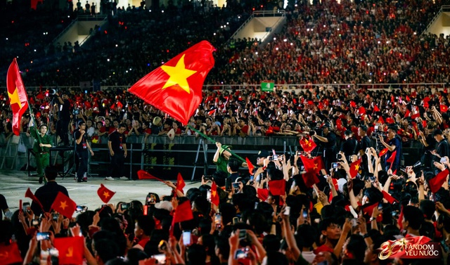 Những khoảnh khắc không thể quên trong Concert Quốc Gia tại sân Mỹ Đình - Ảnh 7. Những khoảnh khắc không thể quên trong Concert Quốc Gia tại sân Mỹ Đình - Ảnh 7.