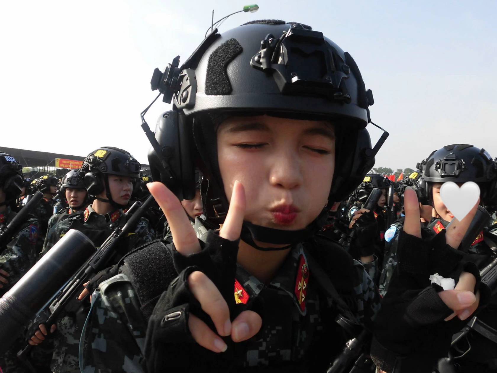 Mỹ nh&acirc;n ĐH Cảnh s&aacute;t nh&acirc;n d&acirc;n TP.HCM lại g&acirc;y sốt ở A80: Tiết lộ sự thật về t&ecirc;n khai sinh- Ảnh 2.