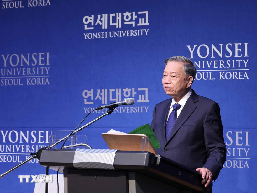 Trao Bằng Tiến sĩ danh dự tặng Tổng Bí thư Tô Lâm - Ảnh 1.