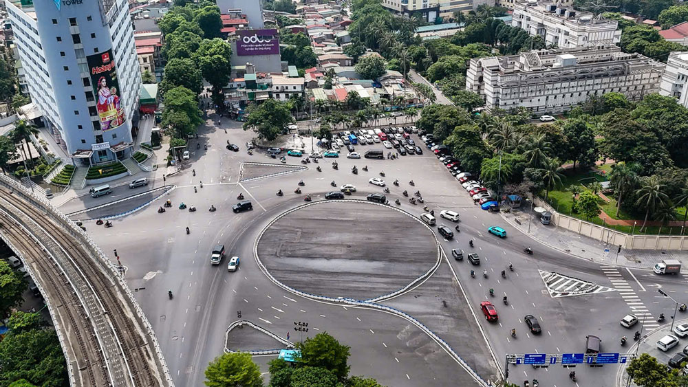 Sớm ho&agrave;n thiện hạ tầng phục vụ xe điện - Ảnh 1.