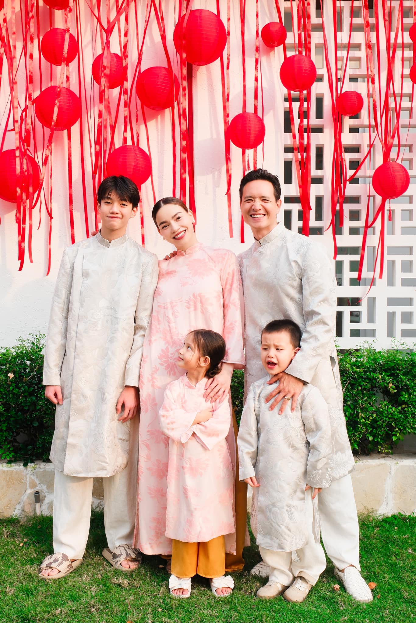 Cậu ấm Gen Alpha nổi bật của showbiz Việt: Subeo và Bo thể hiện phong cách riêng - Ảnh 3.