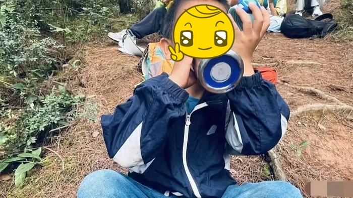 Bé trai 7 tuổi mất tích khi tham gia leo núi ở trại hè, dân mạng cầu nguyện một phép màu- Ảnh 2. Bé trai 7 tuổi mất tích khi tham gia leo núi ở trại hè, dân mạng cầu nguyện một phép màu- Ảnh 2.