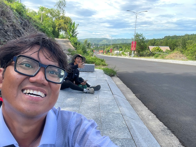 Hai ch&agrave;ng trai đi bộ hơn 2 th&aacute;ng để đến H&agrave; Nội dịp 2/9: Bữa s&aacute;ng kh&ocirc;ng thể n&agrave;o qu&ecirc;n ở Nghệ An- Ảnh 9.