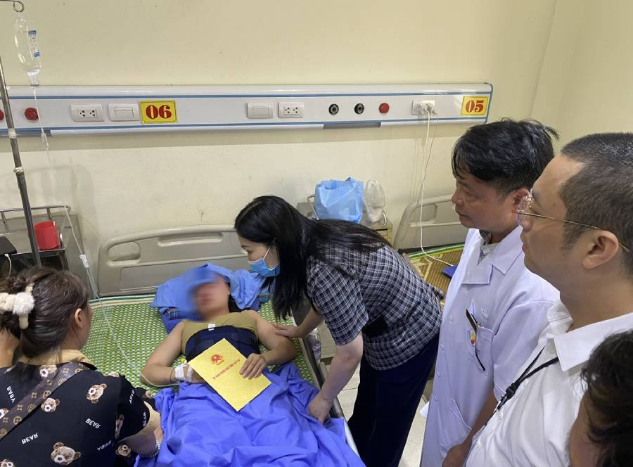 Thông tin mới vụ Phó Bí thư Đảng ủy xã gây tai nạn khiến 1 người tử vong, 10 người bị thương - Ảnh 3.