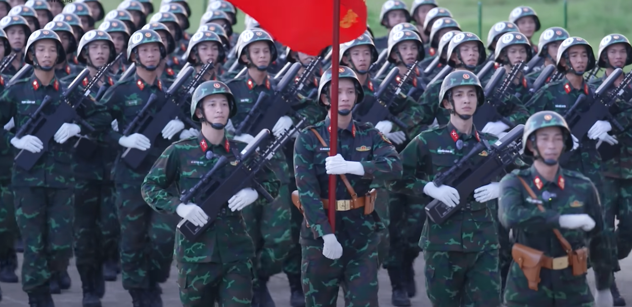 Thượng u&yacute; L&ecirc; Ho&agrave;ng Hiệp ch&iacute;nh thức xuất hiện ở Sao Nhập Ngũ, khung h&igrave;nh X3 sự đẹp trai hot nhất l&uacute;c n&agrave;y- Ảnh 3.