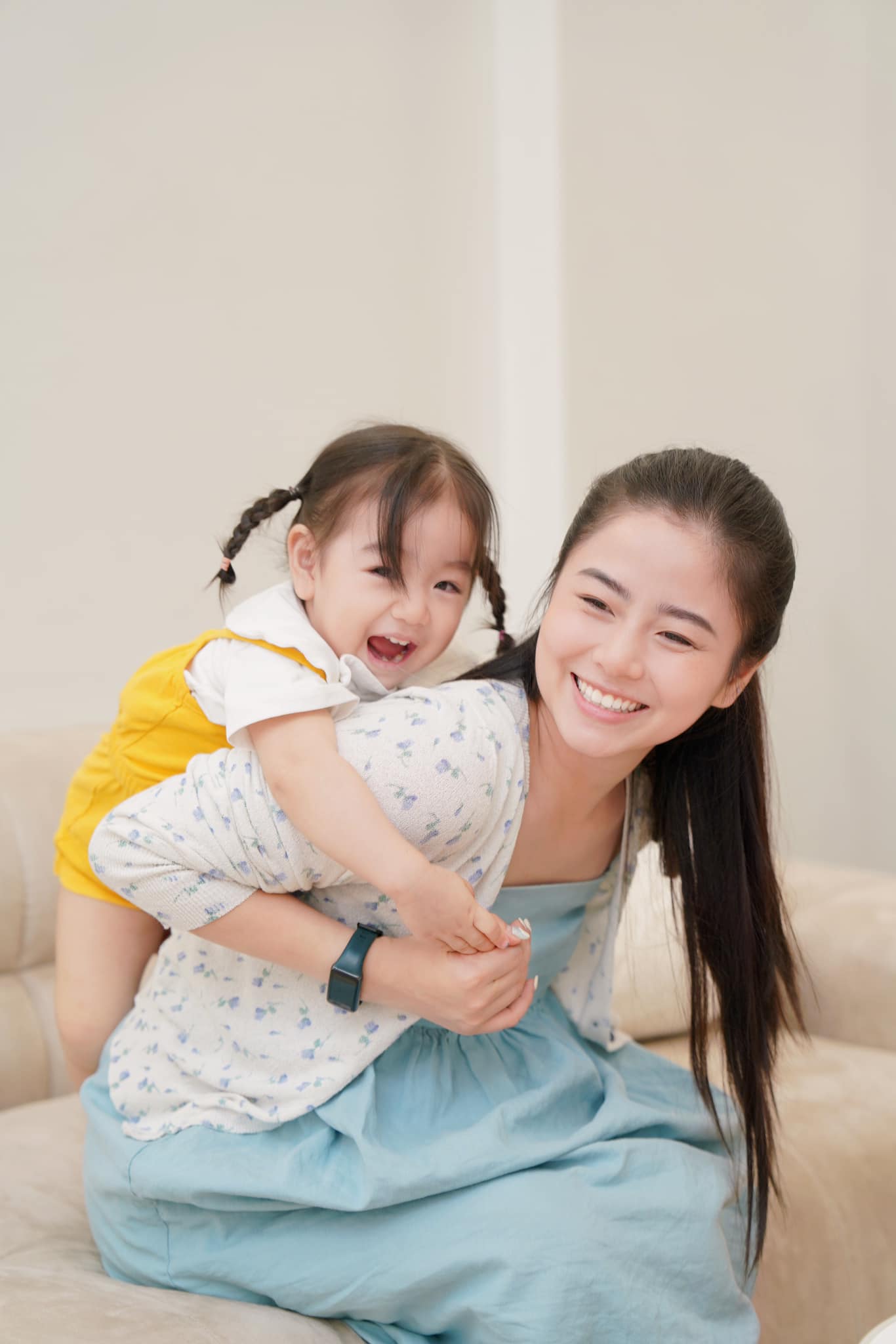 Bé Bún - con gái hot mom Nam Thương: Nhỏ xíu mà lắm chiêu, vừa xinh vừa "mặn mòi" hết phần thiên hạ- Ảnh 2.