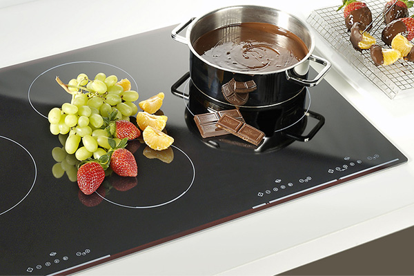 9 sai lầm có thể gây cháy nổ khi dùng bếp điện: Coi chừng tan nhà nát cửa chỉ vì một thói quen!- Ảnh 3. 9 sai lầm có thể gây cháy nổ khi dùng bếp điện: Coi chừng tan nhà nát cửa chỉ vì một thói quen!- Ảnh 3.