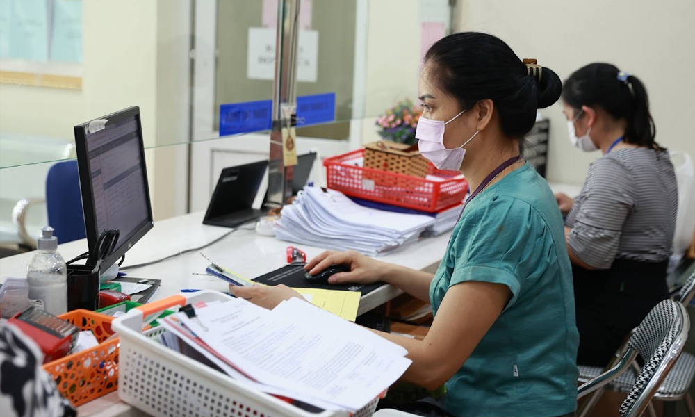 Đề xuất bỏ quy định thôi việc viên chức không hoàn thành nhiệm vụ 2 năm liên tiếp - Ảnh 1.