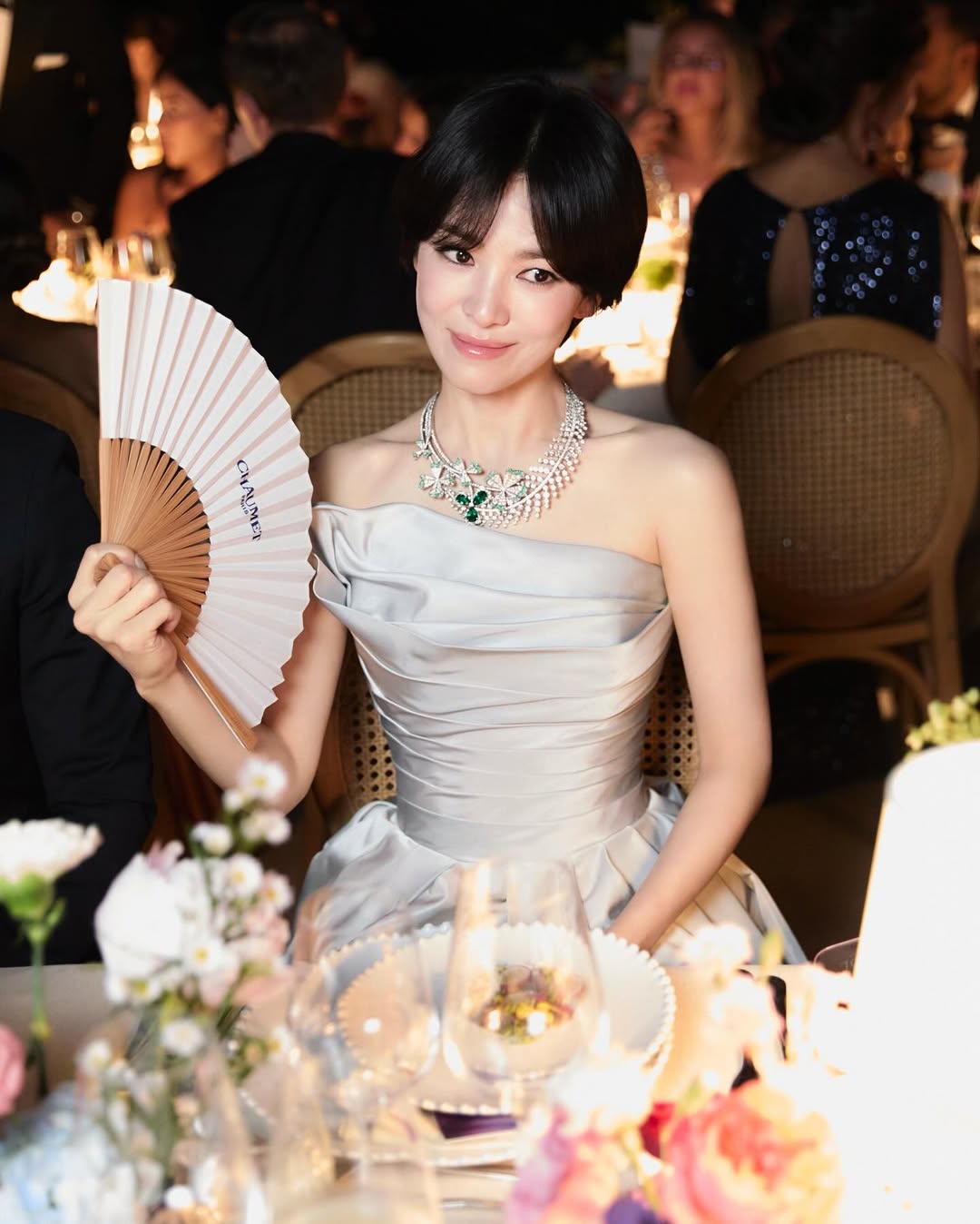 Song Hye Kyo "ngã ngựa": Gây tội tày trời 3 năm liền, kết cục muối mặt cúi đầu xin cả nước tha thứ - Ảnh 5. Song Hye Kyo "ngã ngựa": Gây tội tày trời 3 năm liền, kết cục muối mặt cúi đầu xin cả nước tha thứ - Ảnh 5.