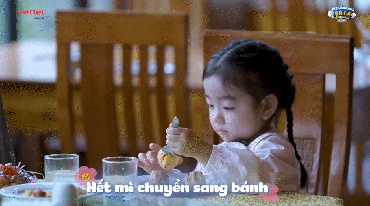 Bé Bún - con gái hot mom Nam Thương: Nhỏ xíu mà lắm chiêu, vừa xinh vừa "mặn mòi" hết phần thiên hạ- Ảnh 19.