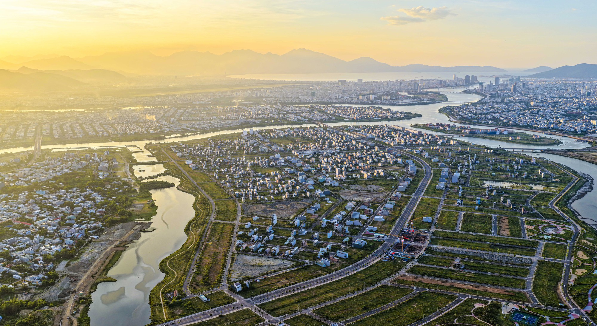 Toàn cảnh khu vực đang “nóng” bậc nhất bất động sản Đà Nẵng- Ảnh 3. Toàn cảnh khu vực đang “nóng” bậc nhất bất động sản Đà Nẵng- Ảnh 3.