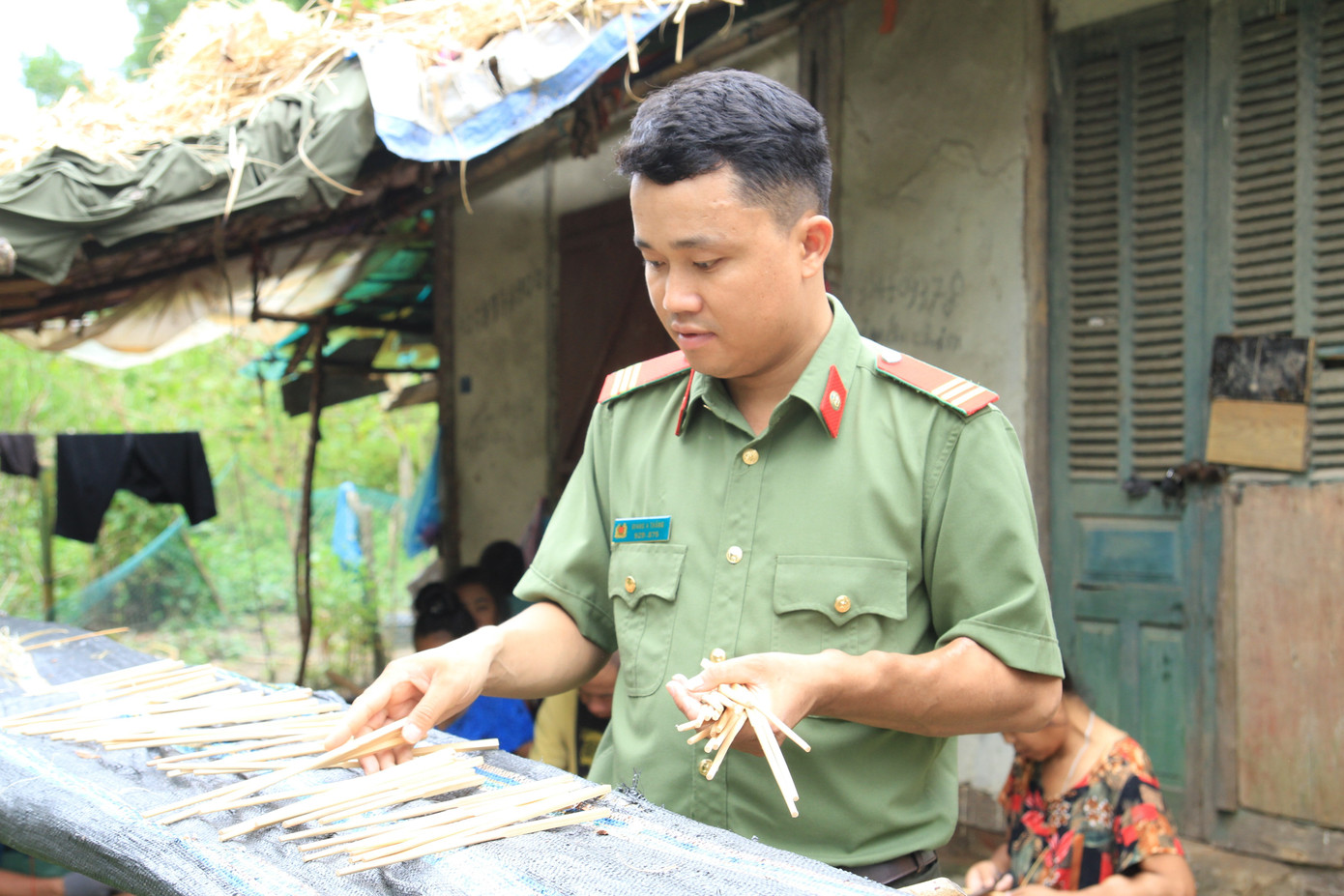 Chiến Sĩ Công An Bị Suy Thận Và Những Bó Đũa Yêu Thương - Ảnh 1. Chiến Sĩ Công An Bị Suy Thận Và Những Bó Đũa Yêu Thương - Ảnh 1.