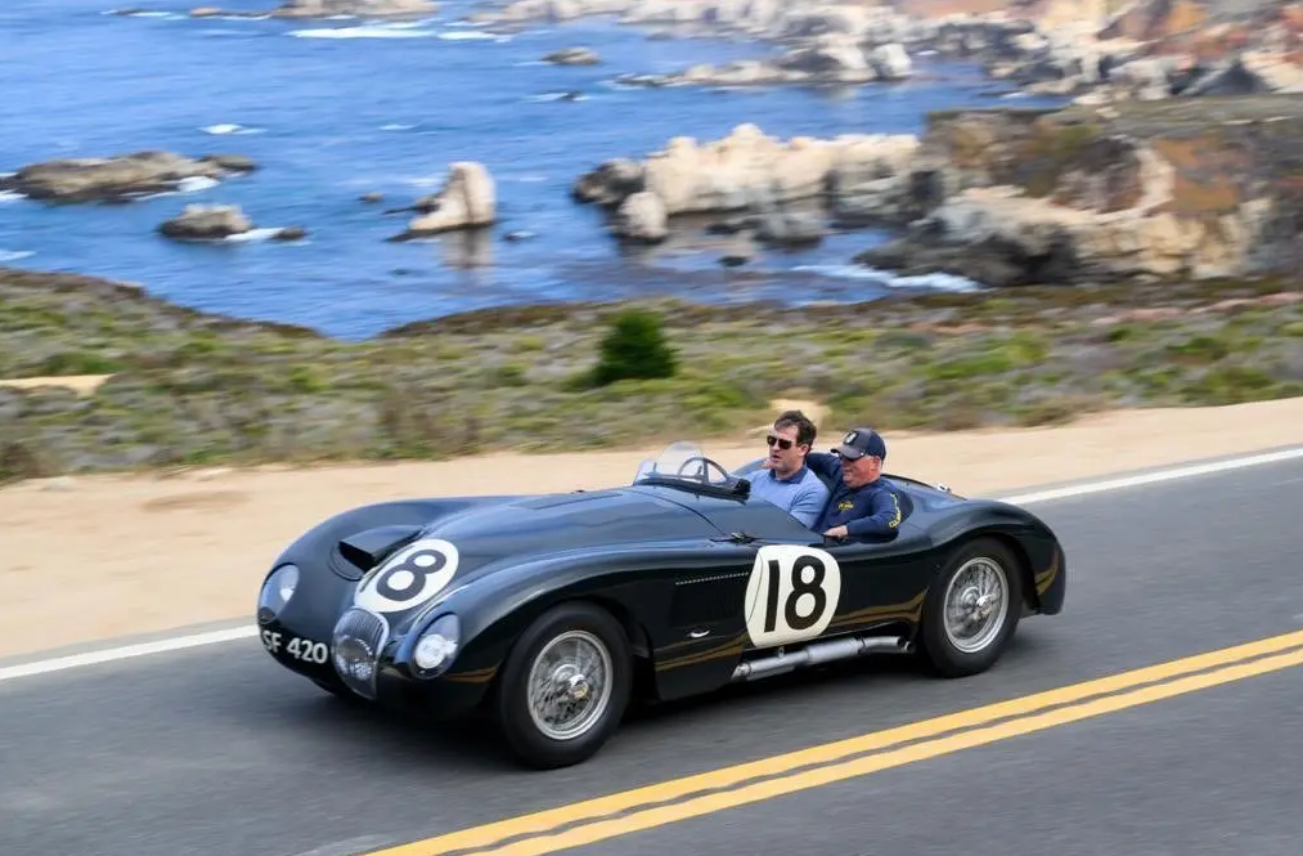 Con trai tỷ phú Mỹ ly hôn, ngọai tình với bảo mẫu, thăng chức cho bạn gái 9x - Ảnh 3.