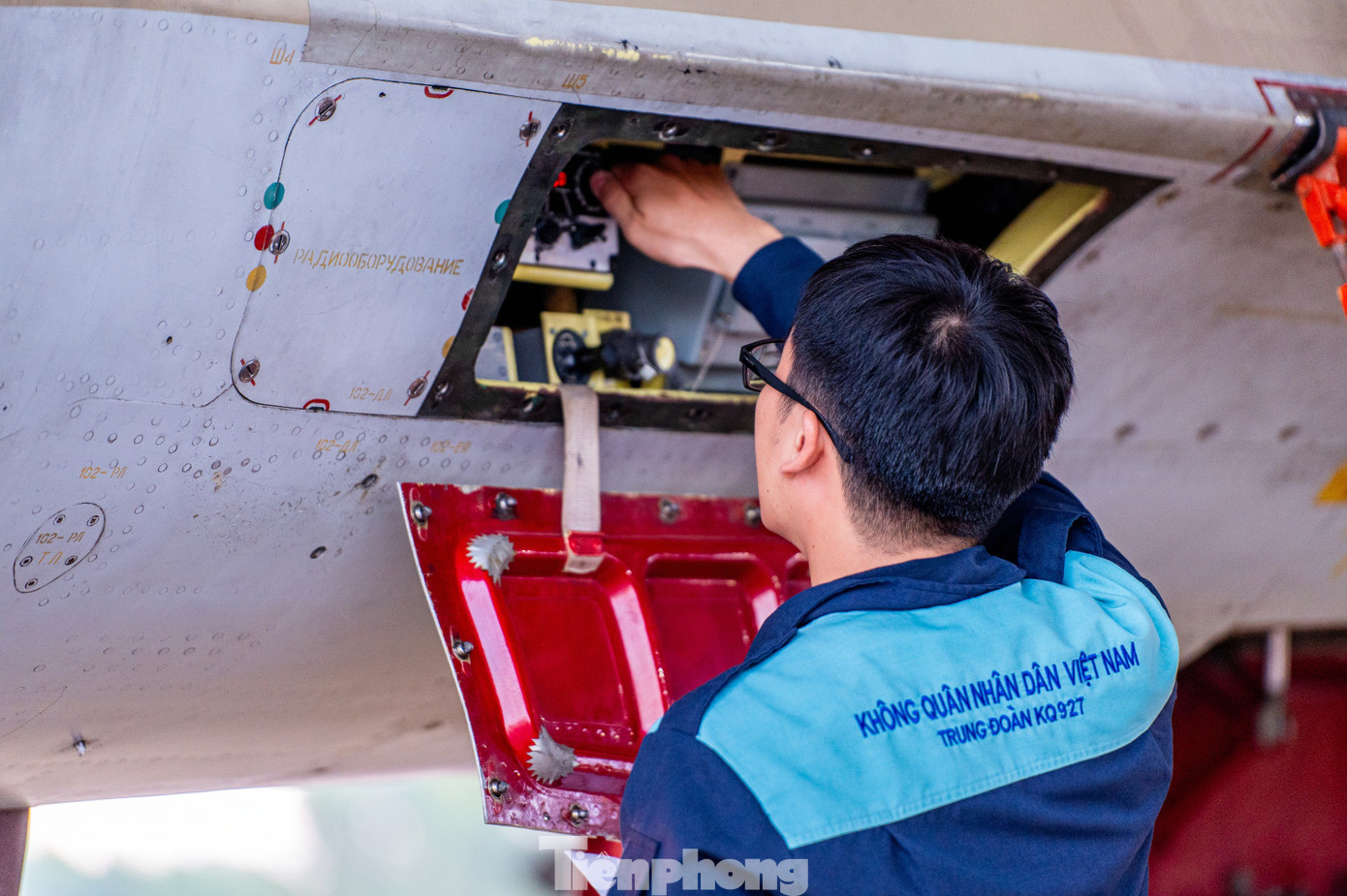 Những lính thợ Không quân thầm lặng chuẩn bị cho sự kiện A80 tại sân bay Kép - Ảnh 4.