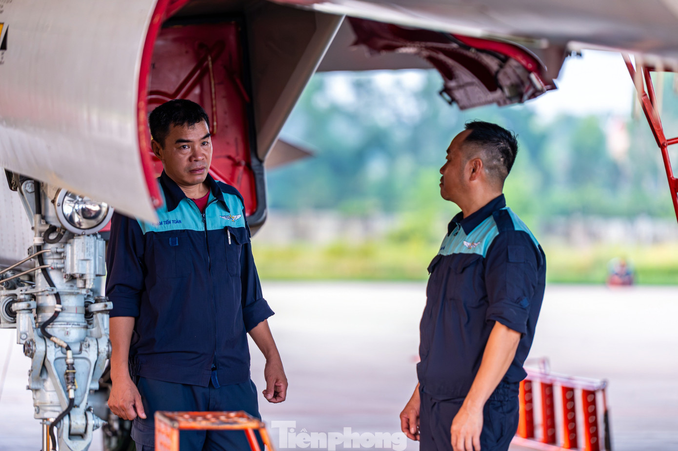 Những lính thợ Không quân thầm lặng chuẩn bị cho sự kiện A80 tại sân bay Kép - Ảnh 5.