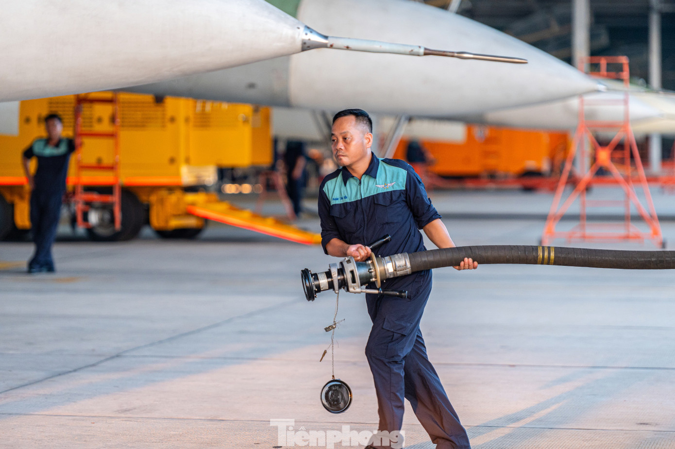 Những lính thợ Không quân thầm lặng chuẩn bị cho sự kiện A80 tại sân bay Kép - Ảnh 10.