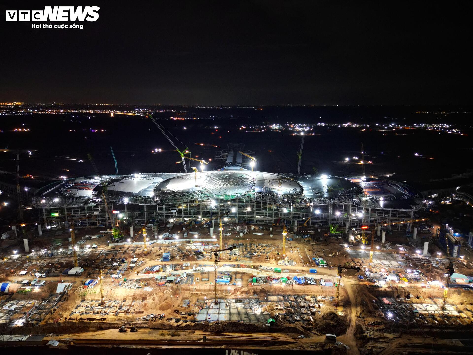 Cảnh làm việc xuyên đêm ở đại công trường sân bay Long Thành - Ảnh 14.