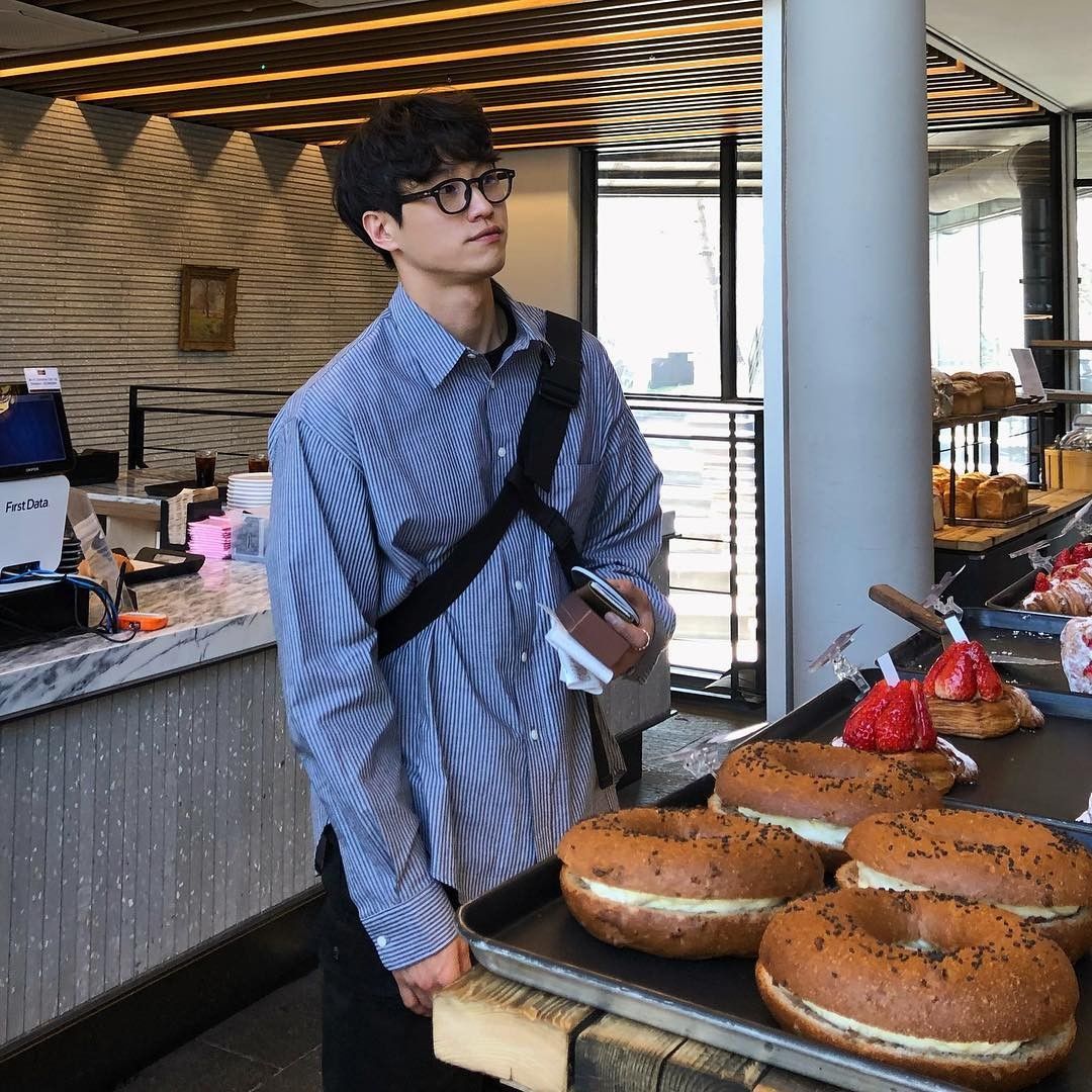 Nỗi lòng của người chồng nộp hết lương cho vợ, sáng nào cũng chỉ có 10k ăn xôi- Ảnh 2. Nỗi lòng của người chồng nộp hết lương cho vợ, sáng nào cũng chỉ có 10k ăn xôi- Ảnh 2.