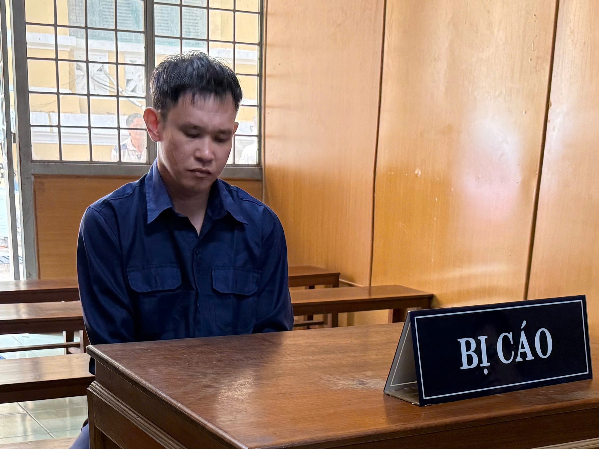 Đâm hàng xóm 10 nhát vì tiếng ồn làm mất ngủ: Vụ Giết người gây chấn động - Ảnh 1. Đâm hàng xóm 10 nhát vì tiếng ồn làm mất ngủ: Vụ Giết người gây chấn động - Ảnh 1.