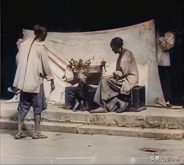 13 bức ảnh hiếm thời nhà Thanh: Đoàn người xếp hàng trong sự kiện Cái Bang nhận đệ tử gây ấn tượng mạnh- Ảnh 5. 13 bức ảnh hiếm thời nhà Thanh: Đoàn người xếp hàng trong sự kiện Cái Bang nhận đệ tử gây ấn tượng mạnh- Ảnh 5.