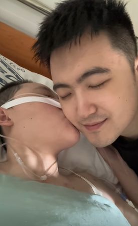 Blogger 1,2 triệu fan qua đời sau gần 1 năm mắc ung thư: Chồng đau đớn kể về gi&acirc;y ph&uacute;t cuối- Ảnh 1.