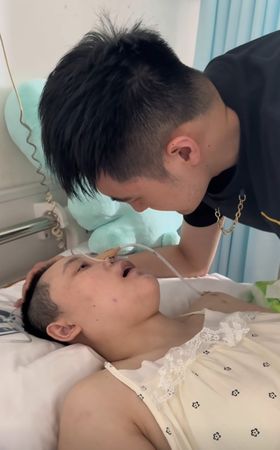 Blogger 1,2 triệu fan qua đời sau gần 1 năm mắc ung thư: Chồng đau đớn kể về gi&acirc;y ph&uacute;t cuối- Ảnh 2.