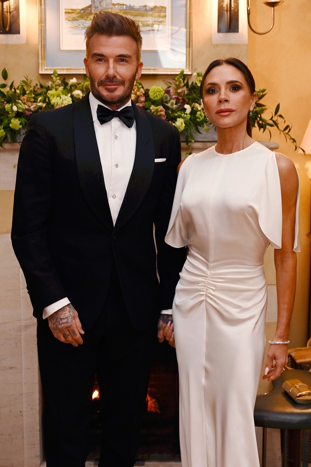Nàng WAGs nào giàu nhất thế giới: Bạn gái Ronaldo khoe kim cương triệu USD nhưng vẫn thua xa Victoria Beckham- Ảnh 1. Nàng WAGs nào giàu nhất thế giới: Bạn gái Ronaldo khoe kim cương triệu USD nhưng vẫn thua xa Victoria Beckham- Ảnh 1.