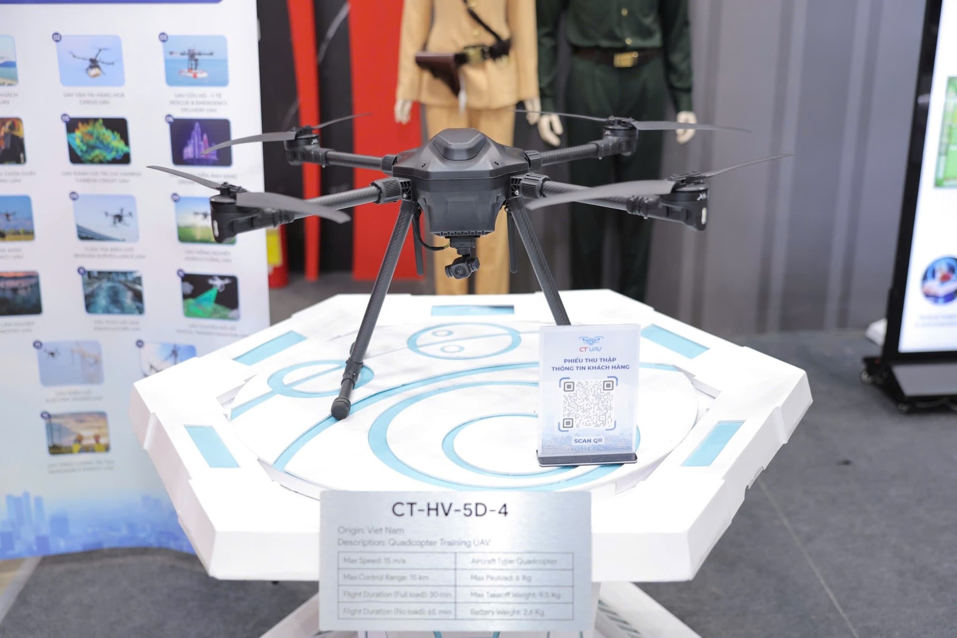 DN được Thủ tướng khen vì xuất khẩu 5.000 UAV vừa phô diễn loạt siêu phẩm mới, tải trọng tới 200kg - Ảnh 1.