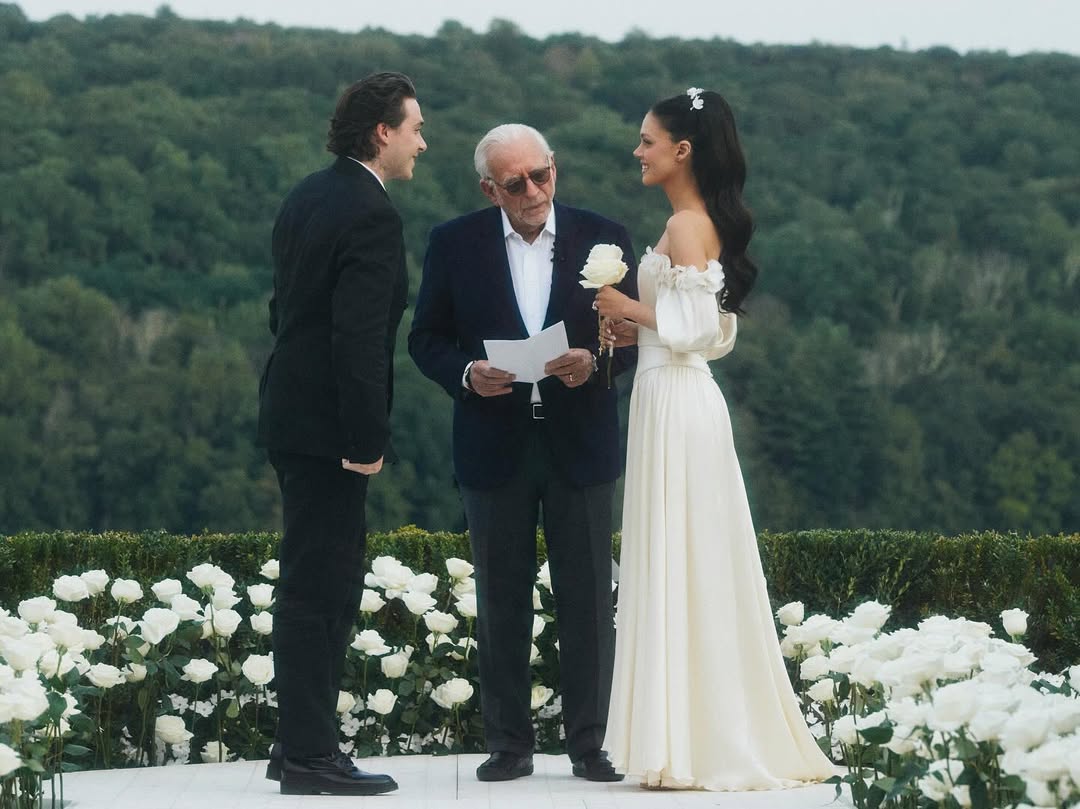 Brooklyn Beckham và vợ ái nữ nhà tỷ phú bị chê Brooklyn Beckham và vợ ái nữ nhà tỷ phú bị chê