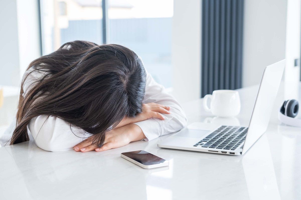 Ngắc Ngoải Vì Deadline: Cảnh Báo Hội Chứng &Quot;Tâm Thần Công Sở&Quot; Đang Ám Ảnh Từng Văn Phòng 3 Job Burnout La Gi Va Ban Co Dang Mac Phai 1200X800 2 1755167085086 1755167085257747550190