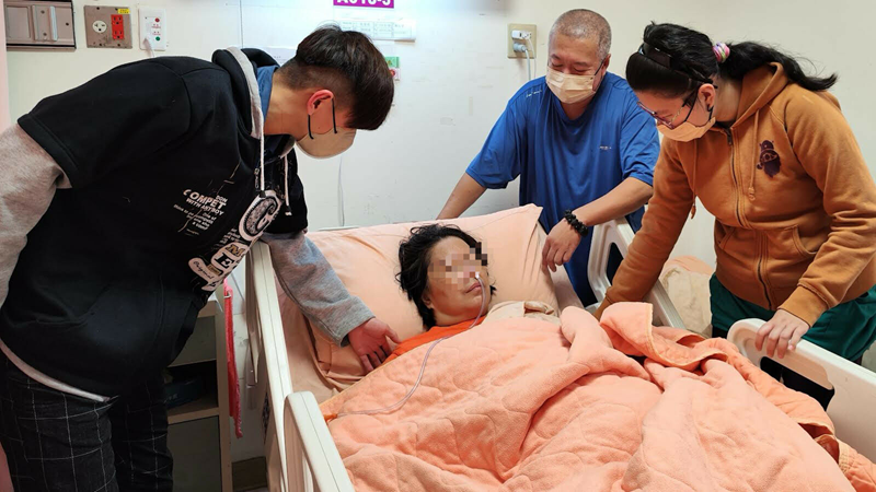 Hay Uống Cà Phê Đặc, Ăn Mì Gói, Nữ Công Nhân Ngã Gục Bên Bàn Máy May Vì Tai Biến Mạch Máu Não 1 Khong Co Tieu De 1755150258133 175515025830249182308