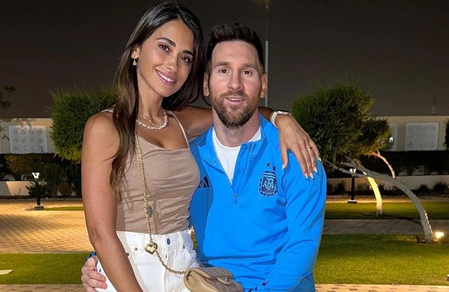Nàng WAGs nào giàu nhất thế giới: Bạn gái Ronaldo khoe kim cương triệu USD nhưng vẫn thua xa Victoria Beckham- Ảnh 2. Nàng WAGs nào giàu nhất thế giới: Bạn gái Ronaldo khoe kim cương triệu USD nhưng vẫn thua xa Victoria Beckham- Ảnh 2.