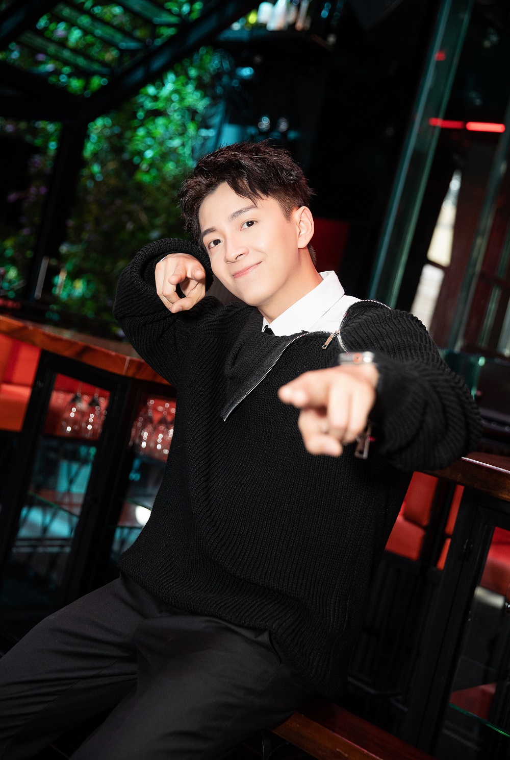 Nam nghệ sĩ sỡ hữu mỗi quận 2 căn nh&agrave;: &ldquo;Ph&uacute; &ocirc;ng&rdquo; showbiz Việt, 23 tuổi c&oacute; con, U40 si&ecirc;u gi&agrave;u, chưa vợ - Ảnh 1.