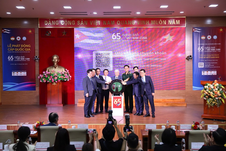 Lời kêu gọi ủng hộ nhân dân Cuba lay động triệu trái tim người Việt: "Sẵn sàng để nghĩa tình được đáp đền tiếp nối" - Ảnh 1. Lời kêu gọi ủng hộ nhân dân Cuba lay động triệu trái tim người Việt: "Sẵn sàng để nghĩa tình được đáp đền tiếp nối" - Ảnh 1.