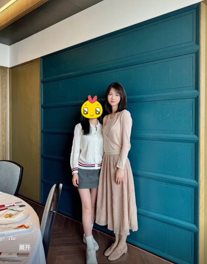 Nữ phi công lái máy bay quân sự đẹp như tiên tử hạ phàm, 1000 năm nữa cũng không ai sánh bằng!- Ảnh 9.