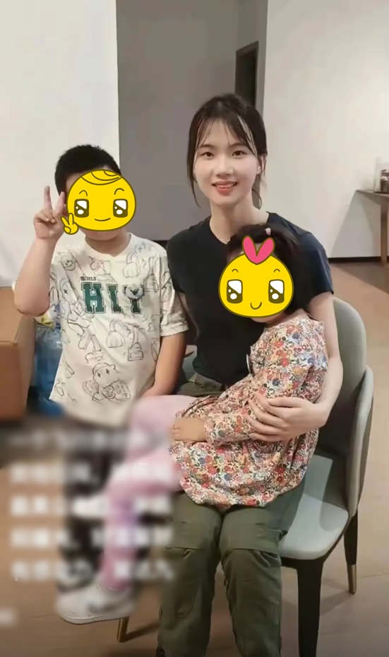 Nữ phi công lái máy bay quân sự đẹp như tiên tử hạ phàm, 1000 năm nữa cũng không ai sánh bằng!- Ảnh 8.