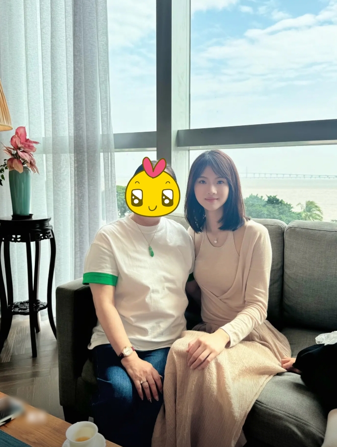 Nữ phi công lái máy bay quân sự đẹp như tiên tử hạ phàm, 1000 năm nữa cũng không ai sánh bằng!- Ảnh 7.