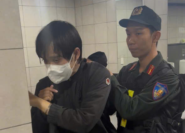 Chế tài xử lý người sàm sỡ trên Metro số 1: Pháp luật lên tiếng về hành vi quấy rối - Ảnh 1. Chế tài xử lý người sàm sỡ trên Metro số 1: Pháp luật lên tiếng về hành vi quấy rối - Ảnh 1.