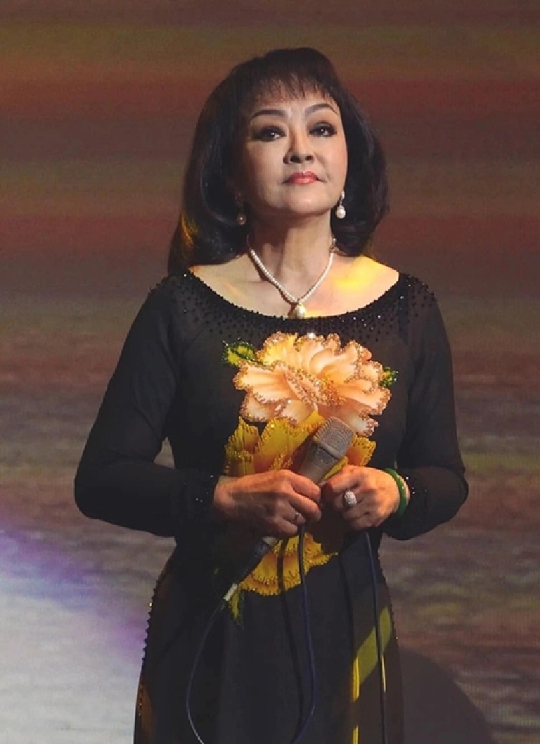 Danh ca Hương Lan: "Cái đó hỗn láo, tôi không dám nói"- Ảnh 2.