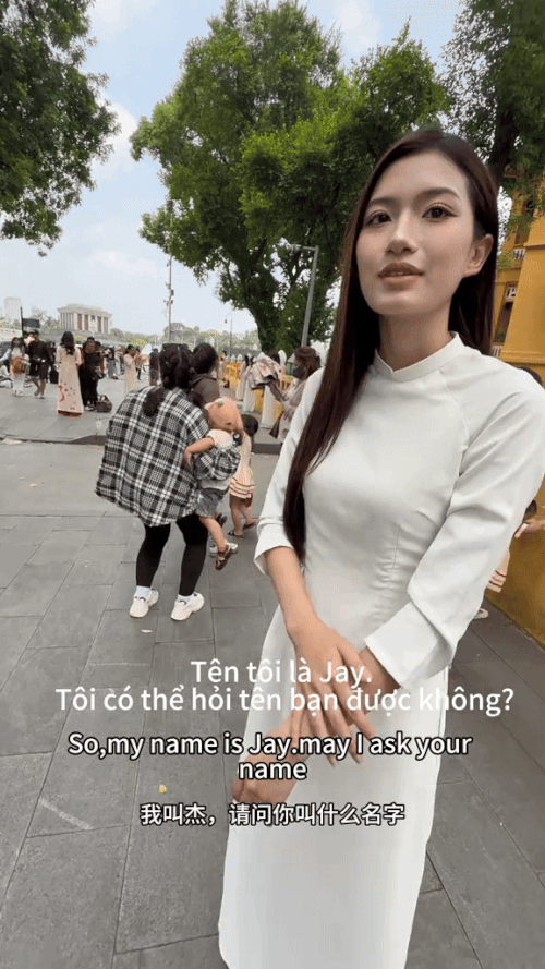 Khách Trung Quốc đến Việt Nam chụp ngẫu nhiên 100 cô gái gặp trên đường, khui trúng "sít rịt": Netizen xứ tỷ dân sốc - Ảnh 1. Khách Trung Quốc đến Việt Nam chụp ngẫu nhiên 100 cô gái gặp trên đường, khui trúng "sít rịt": Netizen xứ tỷ dân sốc - Ảnh 1.
