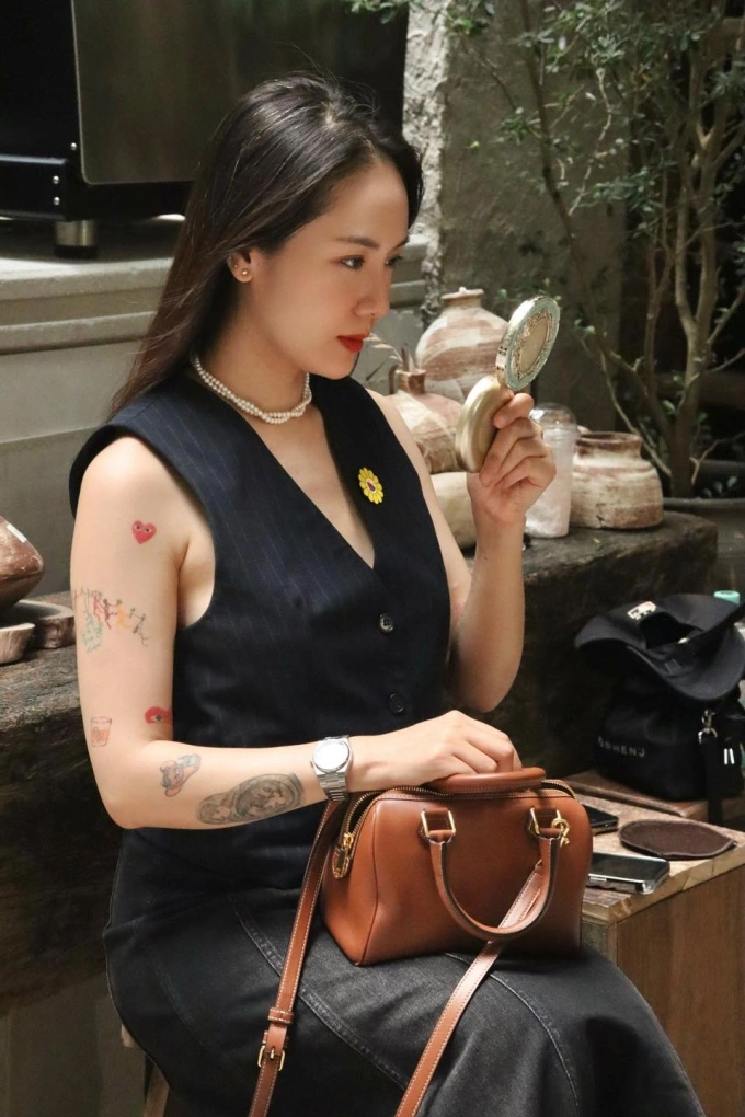 Ca sĩ Phương Linh tuổi 41 da căng mọng nhờ chăm uống 3 m&oacute;n nước gi&agrave;u collagen v&agrave; protein từ rất sớm, loại số 1 c&oacute; đầy chợ Việt- Ảnh 8.