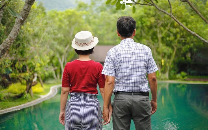 Cụ Ông 'Tốt Nghiệp Hôn Nhân' Để Tự Do, Sống Như Sinh Viên, Ăn Mì Mỗi Ngày - Ảnh 1. Cụ Ông 'Tốt Nghiệp Hôn Nhân' Để Tự Do, Sống Như Sinh Viên, Ăn Mì Mỗi Ngày - Ảnh 1.