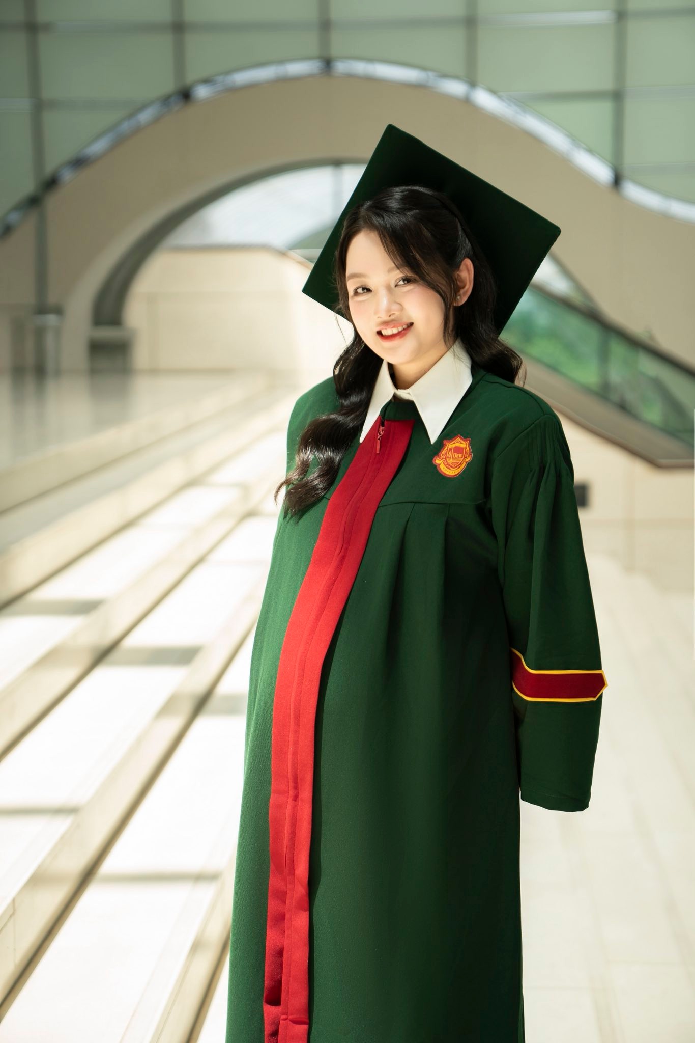 Hoa khôi bóng chuyền Thu Hoài tung bộ ảnh bầu cực xịn bên thầy dạy pickleball, bụng bầu vượt mặt vẫn xinh xuất sắc!- Ảnh 11. Hoa khôi bóng chuyền Thu Hoài tung bộ ảnh bầu cực xịn bên thầy dạy pickleball, bụng bầu vượt mặt vẫn xinh xuất sắc!- Ảnh 11.