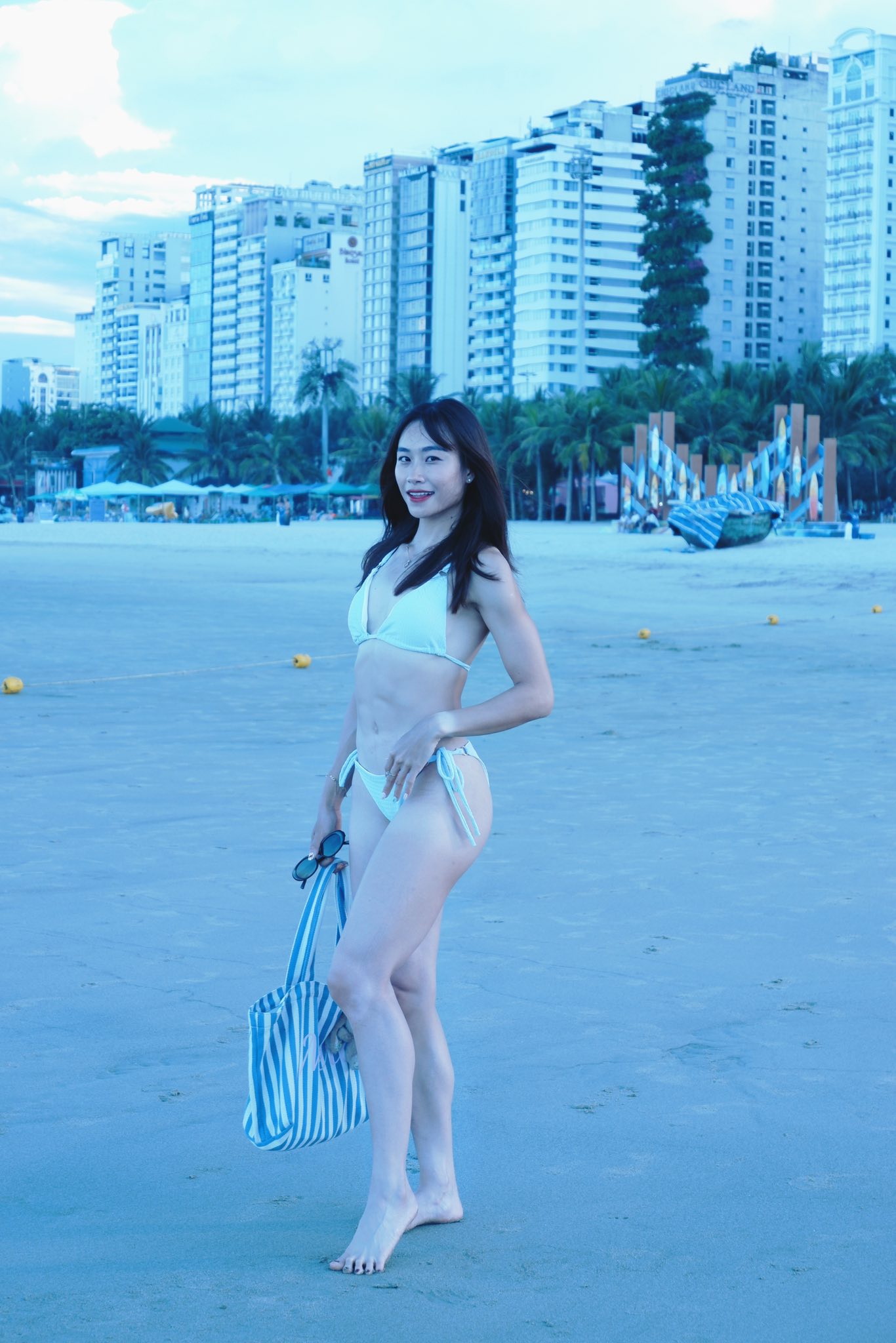 Hot girl điền kinh Huỳnh Thị Mỹ Tiên cơ bụng 6 múi vẫn cực sexy, thi đấu phăng phăng băng rào mới gây trầm trồ- Ảnh 5. Hot girl điền kinh Huỳnh Thị Mỹ Tiên cơ bụng 6 múi vẫn cực sexy, thi đấu phăng phăng băng rào mới gây trầm trồ- Ảnh 5.