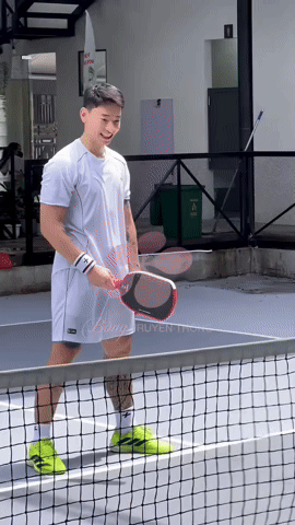 Bắt gặp Hương Giang và Phú Cường tình bể bình trên sân pickleball, hoá ra bí quyết giữ dáng là tập luyện thế này- Ảnh 3. Bắt gặp Hương Giang và Phú Cường tình bể bình trên sân pickleball, hoá ra bí quyết giữ dáng là tập luyện thế này- Ảnh 3.