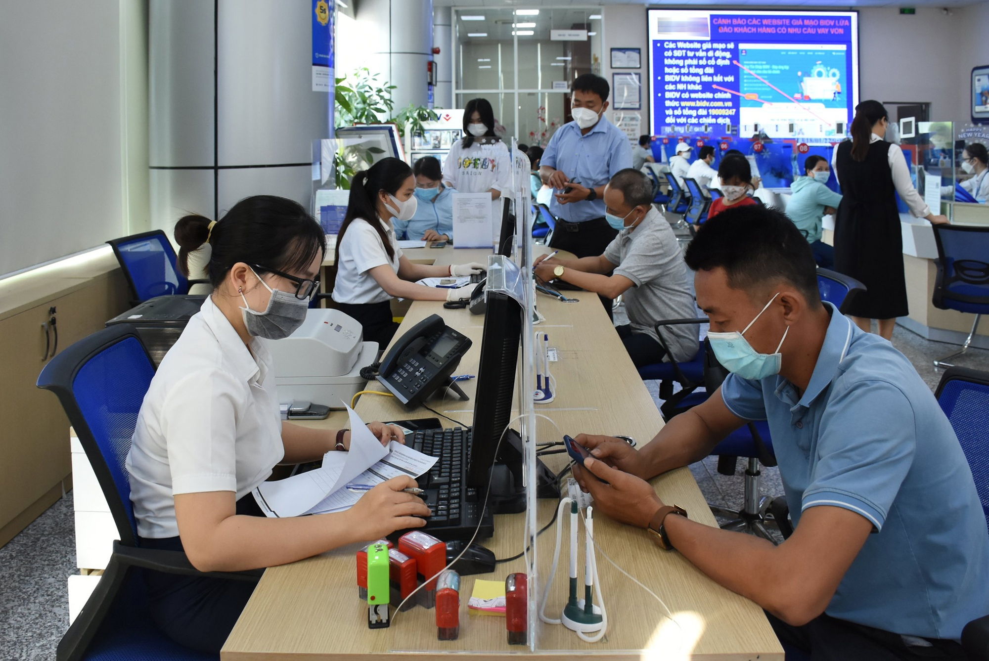 Ngân Hàng Cảnh Báo Thủ Đoạn Chiếm Đoạt Tiền Mới Nhất 1 Images18431184M1 Copy 1745821550316 17458215509401499109027 1755335135935 17553351369431954849080