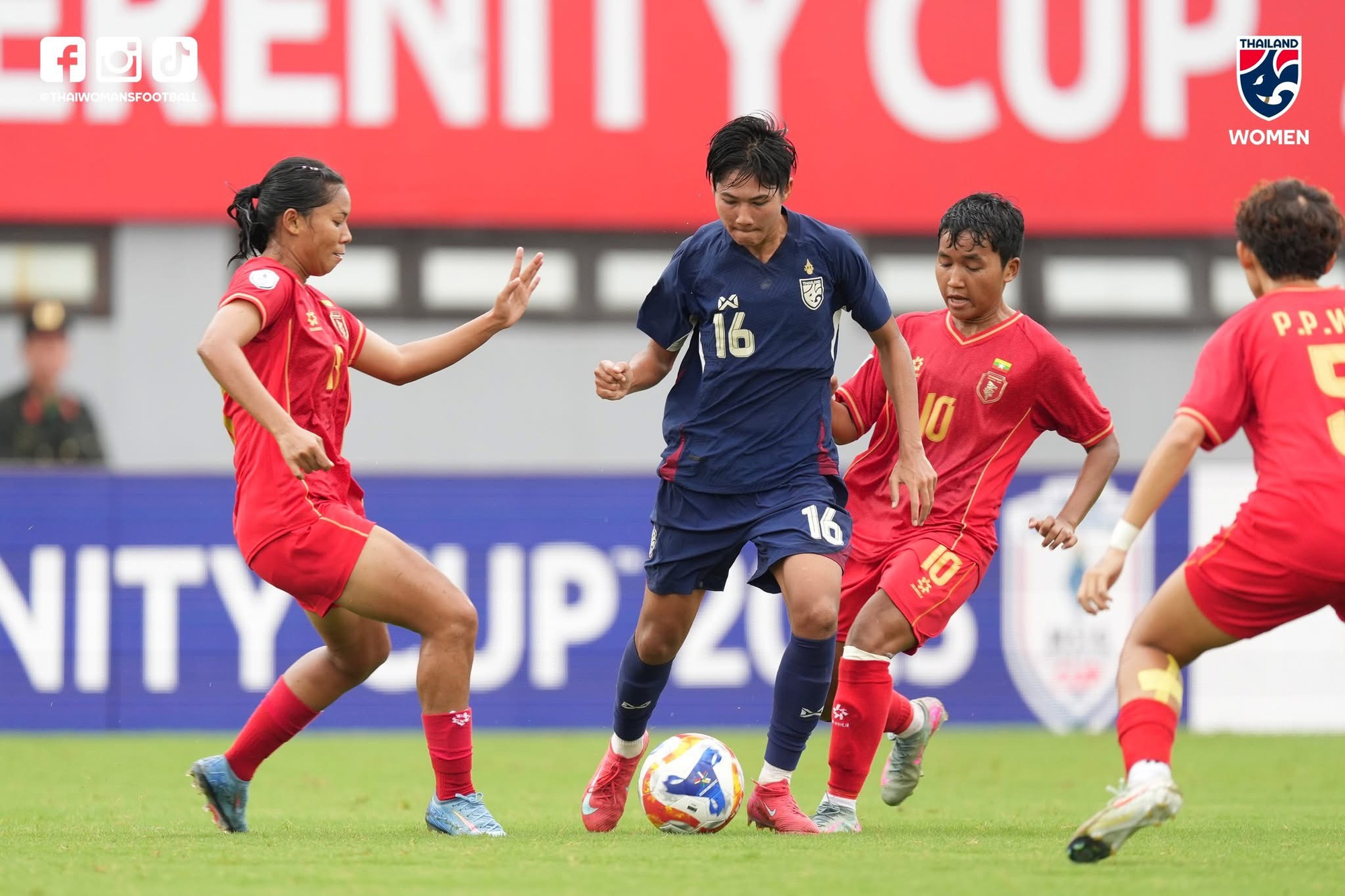 Diễn biến Việt Nam vs Australia: Bán kết AFF Cup - Ảnh 2.