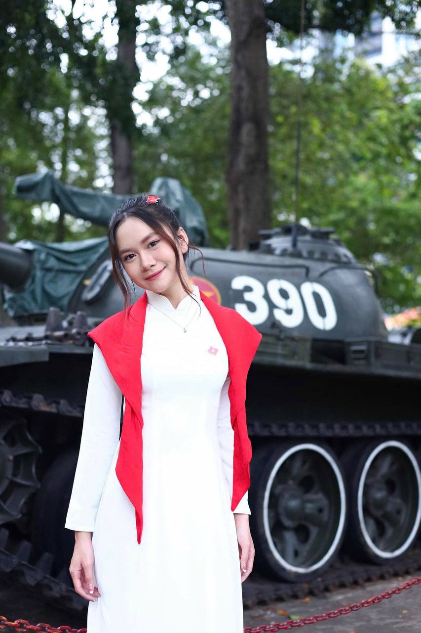 [CLIP] "5 thứ nhất định có, 1 thứ loại bỏ ngay" - Người từng đu A50 truyền bí kíp sống còn cho hội sắp đổ bộ A80 - Ảnh 8.