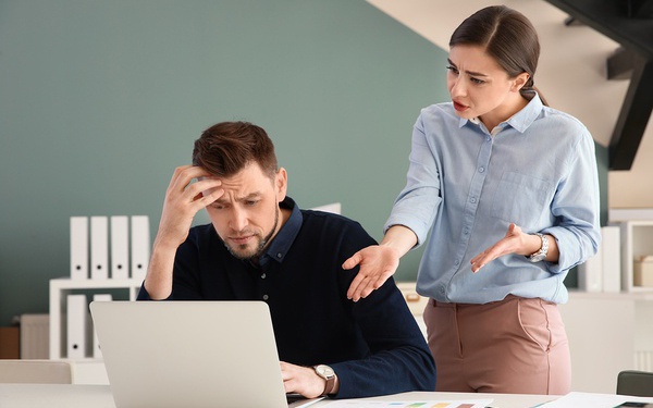 3 dấu hiệu nhận biết đàn ông có EQ thấp bạn nên tránh xa - Ảnh 2. 3 dấu hiệu nhận biết đàn ông có EQ thấp bạn nên tránh xa - Ảnh 2.