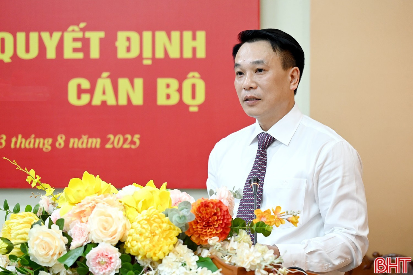 Điều động , bổ nhiệm nhân sự tại Hà Nội , TPHCM và Hà Tĩnh tuần qua - Ảnh 2.